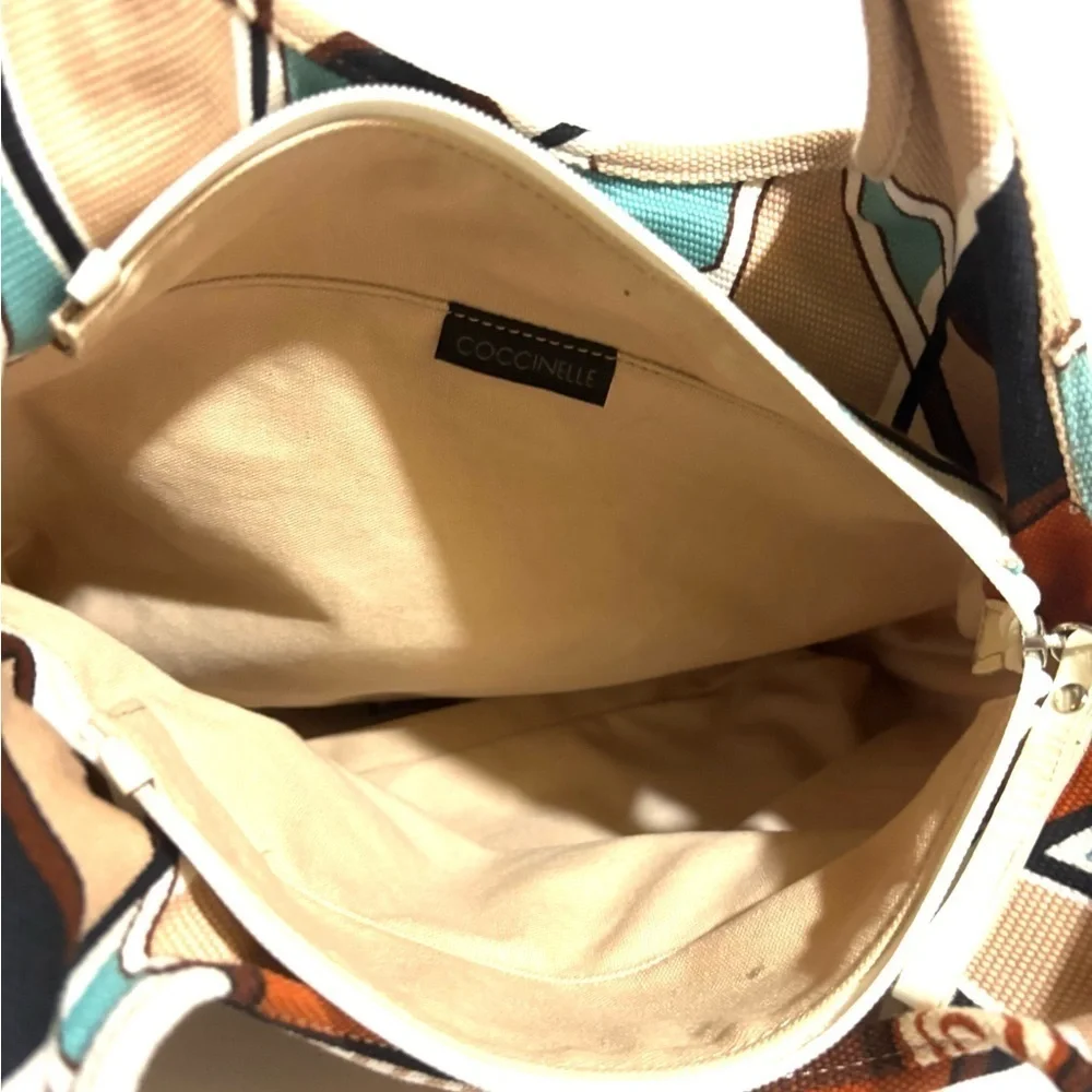 Cocoinelle multicolor print hobo Bag with Artistic Design